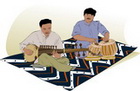 전통악기를 연주하는 사람 클립아트/이미지